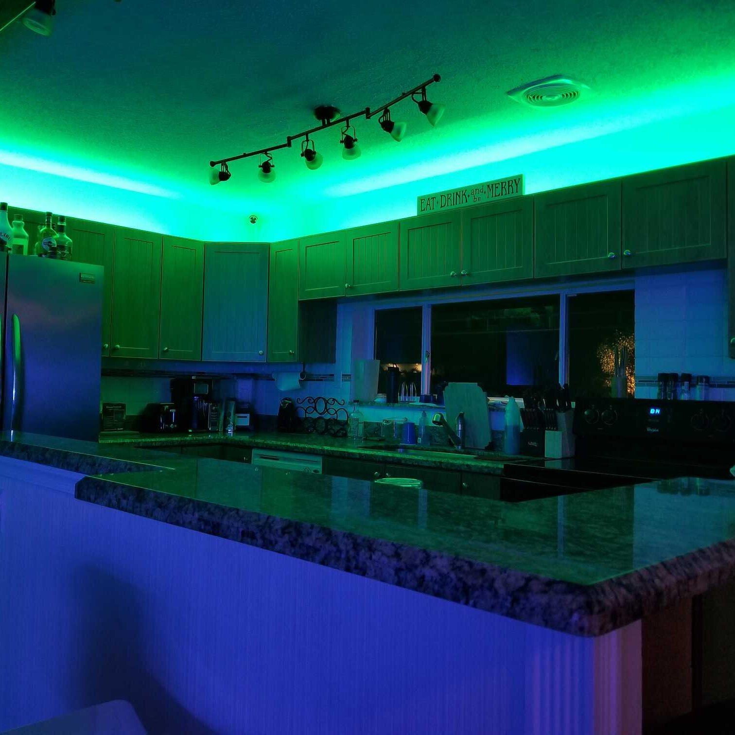 led accent lighting strips for the kitchen